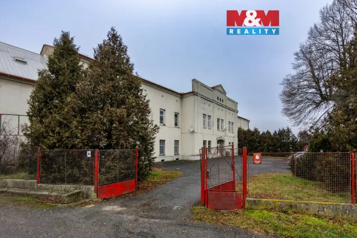 Pronájem obchodního prostoru, Plazy, 675 m2