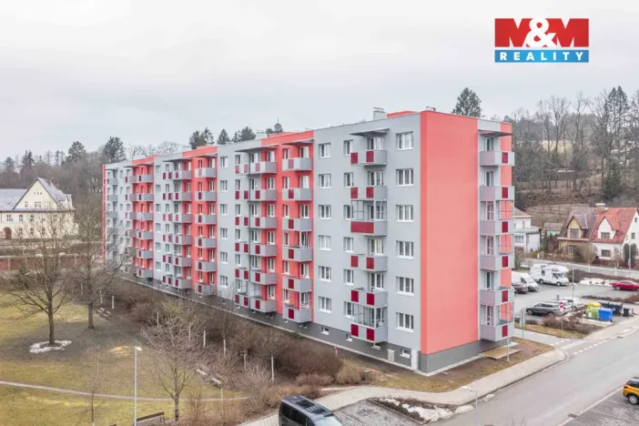 Prodej bytu 2+1, Hostinné, Sídliště, 52 m2