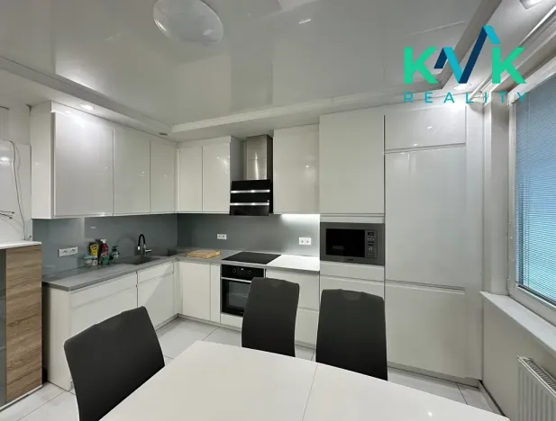 Pronájem bytu 3+1, Ostrov, Jungmannova, 74 m2