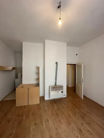 Pronájem bytu 1+kk, Jihlava, Matky Boží, 28 m2