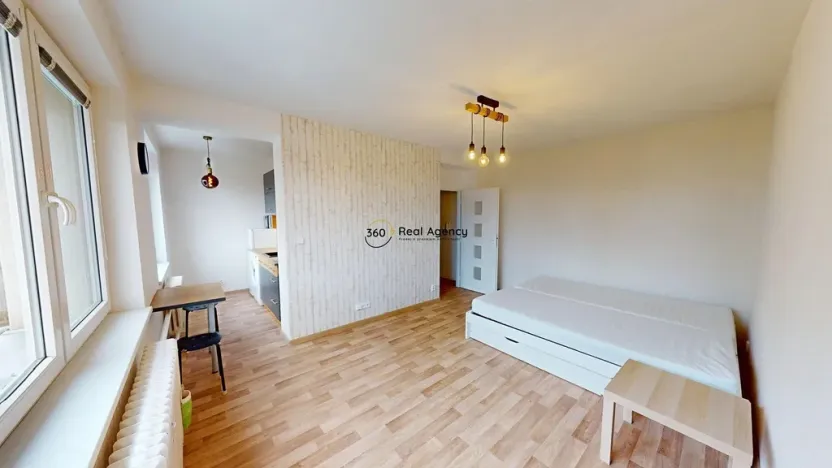 Pronájem bytu 1+kk, Praha - Zbraslav, Tunelářů, 30 m2