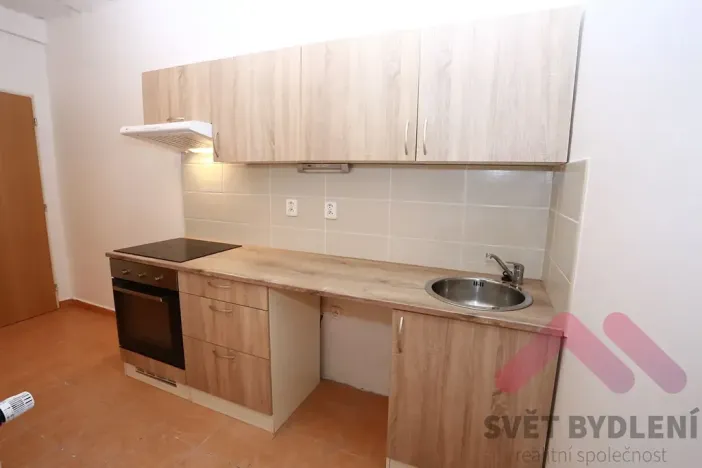 Pronájem bytu 2+1, Praha - Vršovice, Tolstého, 45 m2