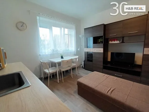 Prodej bytu 1+kk, Vsetín, 21 m2