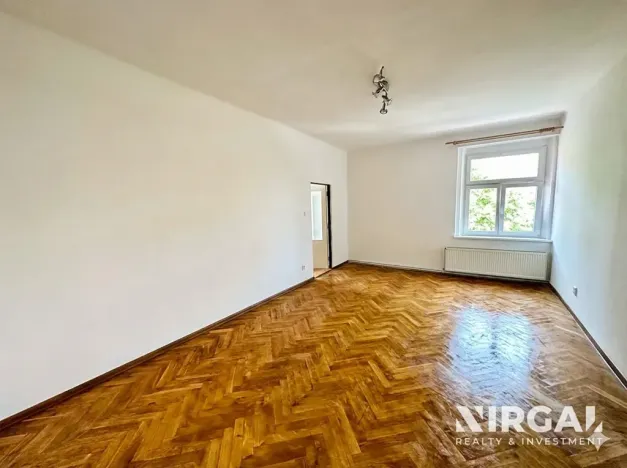Pronájem bytu 1+1, Praha - Žižkov, U kněžské louky, 70 m2