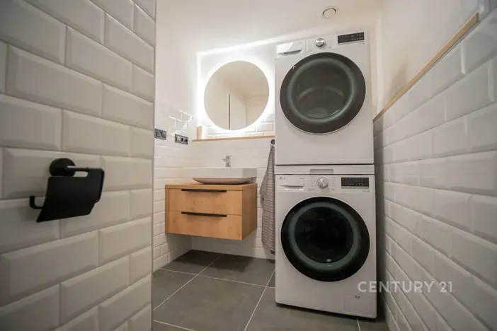 Prodej bytu 2+1, Praha - Vysočany, Kolbenova, 66 m2