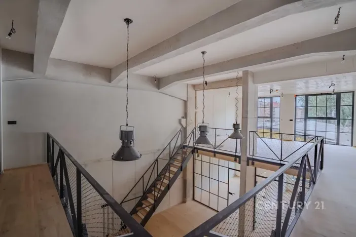 Prodej atypického bytu, Praha - Vysočany, Kolbenova, 176 m2