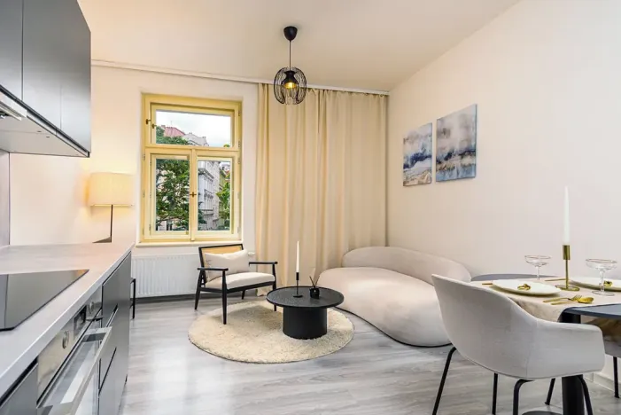 Pronájem bytu 2+kk, Praha - Vršovice, Košická, 36 m2