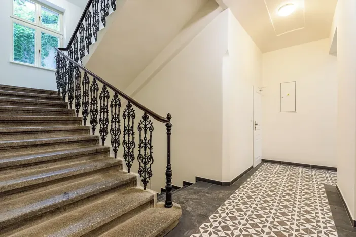 Pronájem bytu 2+kk, Praha - Vršovice, Košická, 36 m2