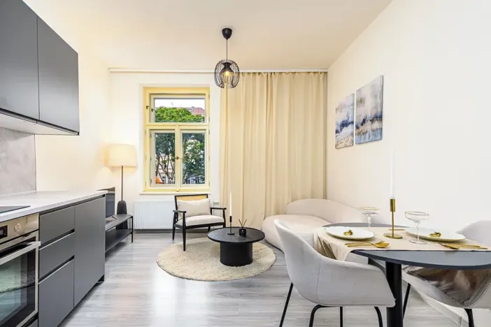 Pronájem bytu 2+kk, Praha - Vršovice, Košická, 36 m2