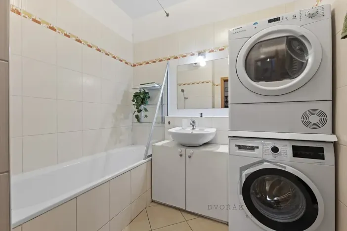 Prodej bytu 3+kk, Praha - Čakovice, Hakenova, 65 m2