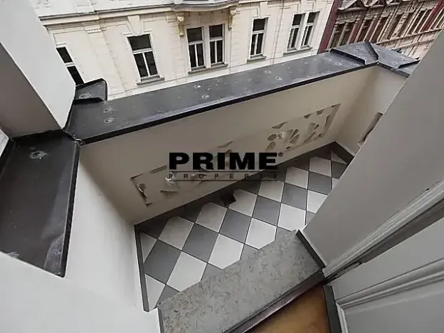 Pronájem bytu 4+1, Praha - Staré Město, Pařížská, 151 m2