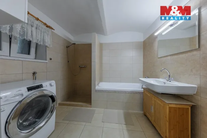 Prodej rodinného domu, Krásný Les - Damice, 188 m2