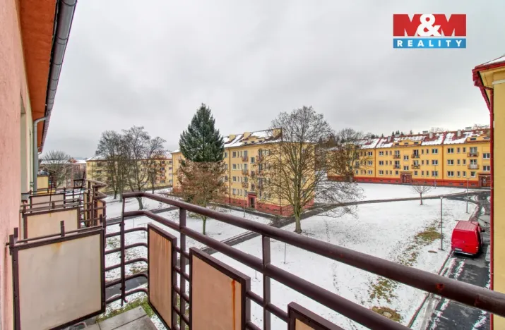 Prodej bytu 2+1, Ostrov, Myslbekova, 63 m2