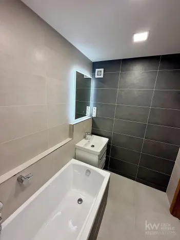 Pronájem bytu 4+1, Plzeň, Strážnická, 83 m2