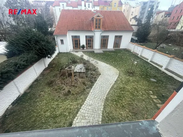 Pronájem bytu 1+kk, Plzeň, Jablonského, 35 m2