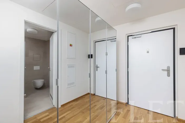 Pronájem bytu 1+kk, Praha - Vysočany, Fafkových, 37 m2