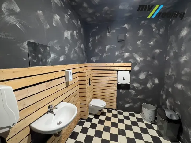 Pronájem obchodního prostoru, Lysá nad Labem, Náměstí B. Hrozného, 55 m2