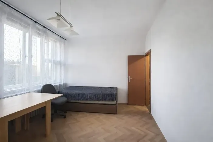 Pronájem bytu 1+1, Praha - Kobylisy, Mirovická, 35 m2