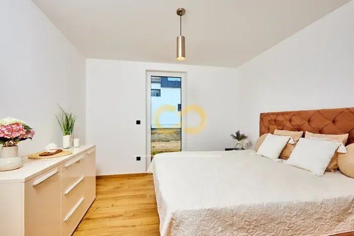 Pronájem rodinného domu, Chotyně, 194 m2