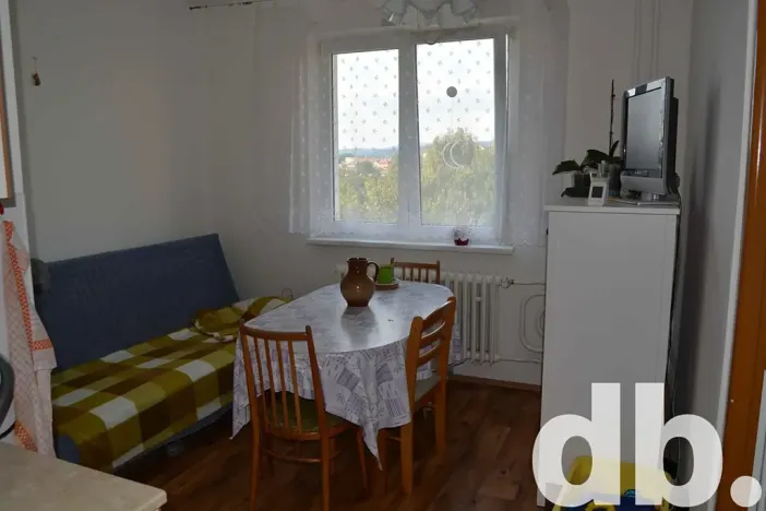 Pronájem bytu 2+1, Karlovy Vary, Krymská, 51 m2