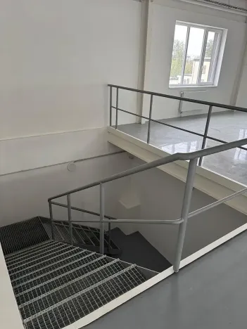 Pronájem skladu, Ostrov, 150 m2