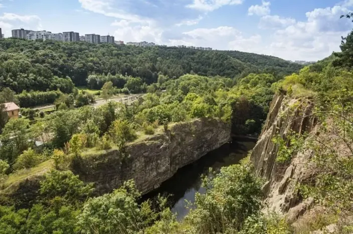 Prodej bytu 2+kk, Praha - Hlubočepy, Vítové, 47 m2