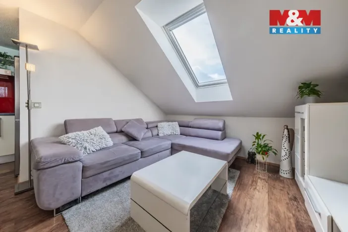 Prodej bytu 3+kk, Nehvizdy, Horoušanská, 61 m2