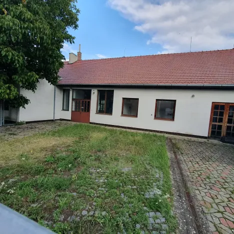 Prodej obchodního prostoru, Strážnice, 350 m2