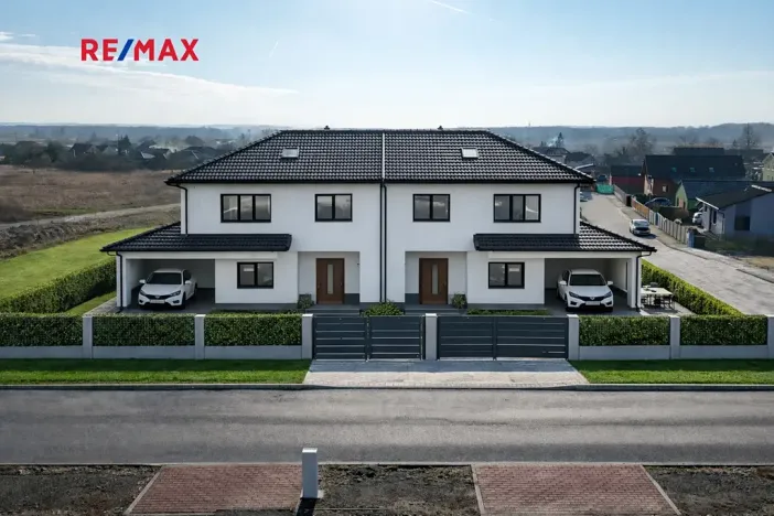 Prodej pozemku pro bydlení, Kly, 821 m2