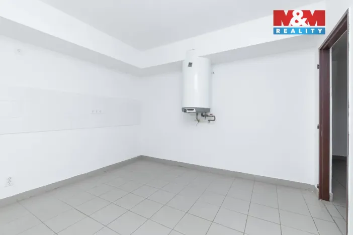 Prodej rodinného domu, Ivaň, 353 m2