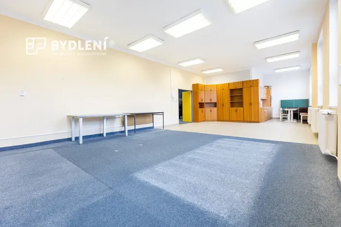 Pronájem kanceláře, Teplice, Modlanská, 153 m2