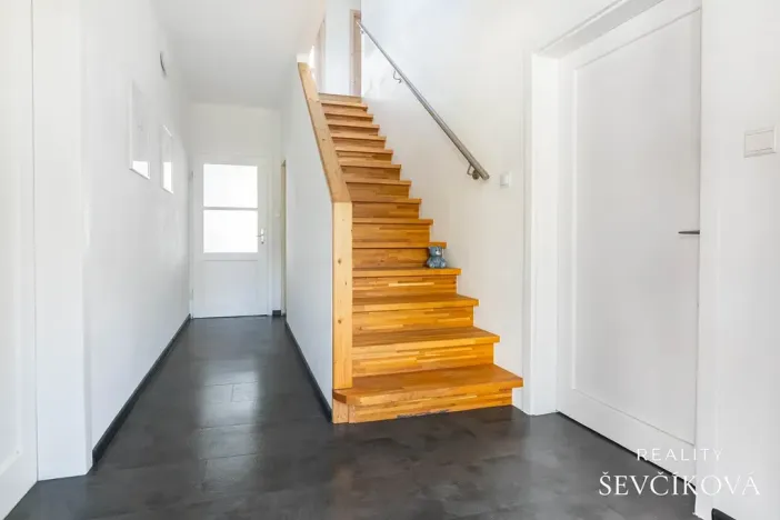 Prodej rodinného domu, Nechanice, 180 m2