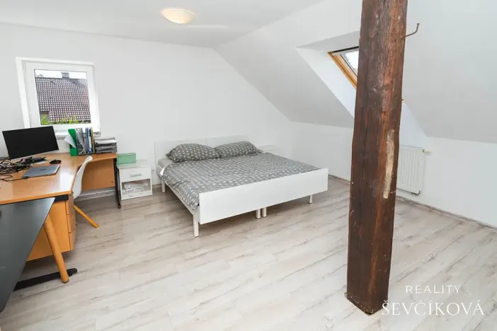 Prodej rodinného domu, Nechanice, 180 m2