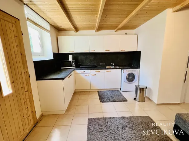 Pronájem bytu 2+kk, Libišany, 40 m2