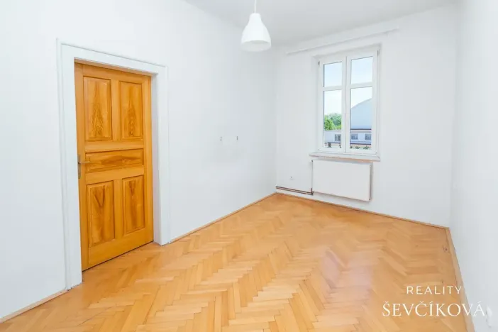 Prodej bytu 2+1, Hradec Králové, Pospíšilova, 69 m2