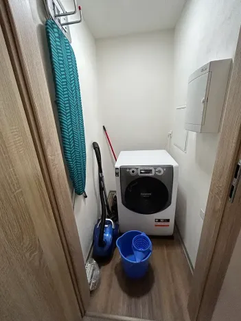 Pronájem bytu 1+kk, Kladno, Hřebečská, 18 m2