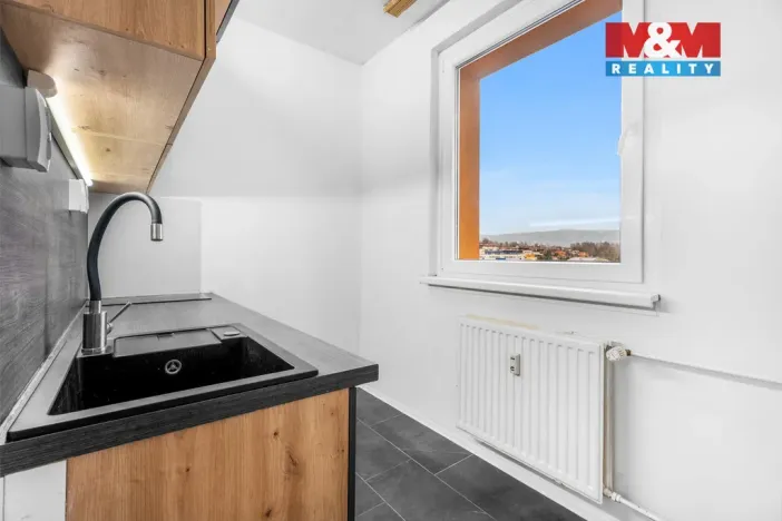 Prodej bytu 1+1, Liberec - Liberec VI-Rochlice, Pazderkova, 35 m2