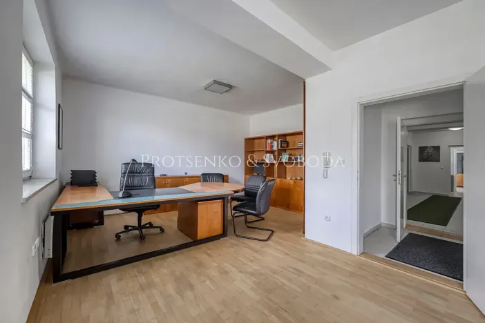 Prodej ubytování, Křižanov, Benešovo náměstí, 530 m2