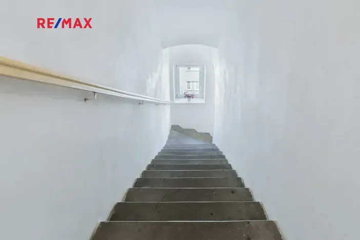 Pronájem bytu 1+kk, Plzeň, Skvrňanská, 30 m2