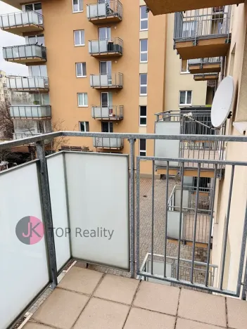 Pronájem bytu 2+kk, Praha - Hostivař, náměstí Přátelství, 58 m2