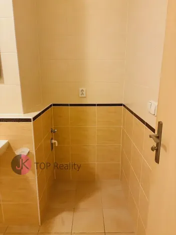 Pronájem bytu 2+kk, Praha - Hostivař, náměstí Přátelství, 58 m2