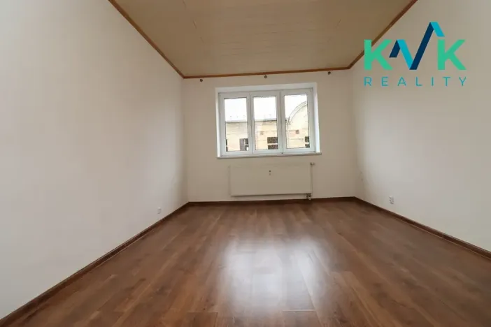 Pronájem bytu 1+1, Sokolov, Nádražní, 41 m2