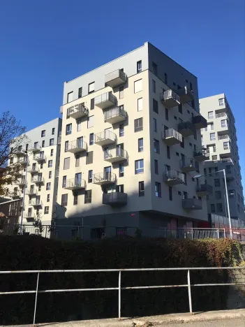 Pronájem bytu 2+kk, Liberec - Liberec III-Jeřáb, U Nisy, 65 m2