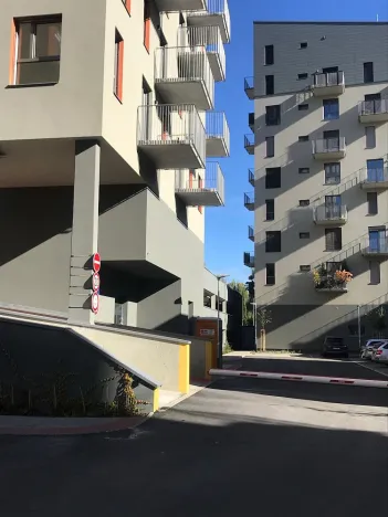 Pronájem bytu 2+kk, Liberec - Liberec III-Jeřáb, U Nisy, 65 m2