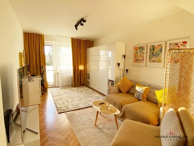 Pronájem bytu 2+1, Praha, Senohrabská, 52 m2