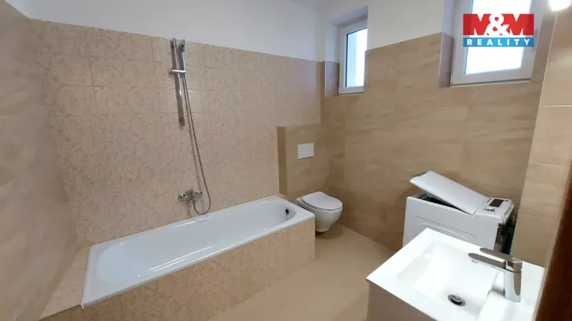 Pronájem bytu 2+kk, Humpolec, Nerudova, 57 m2