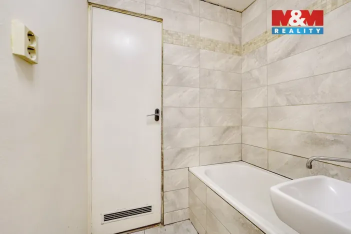 Prodej bytu 1+1, Plzeň - Skvrňany, Křimická, 36 m2