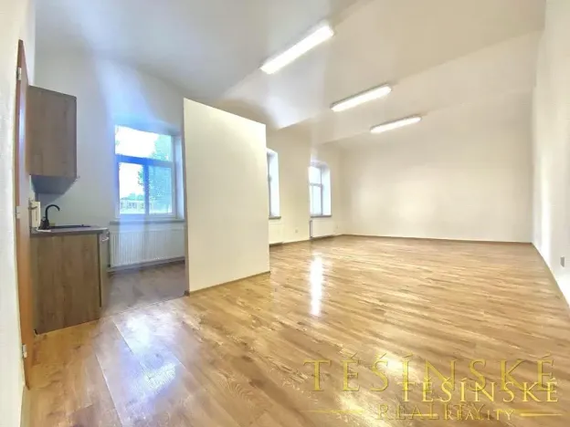 Pronájem kanceláře, Český Těšín, Tovární, 40 m2