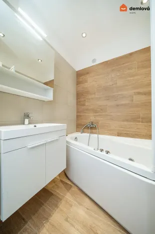 Pronájem bytu 2+1, Ostrava, Otakara Jeremiáše, 58 m2