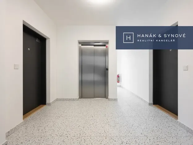 Pronájem bytu 2+kk, Pohořelice, U Kasáren, 55 m2